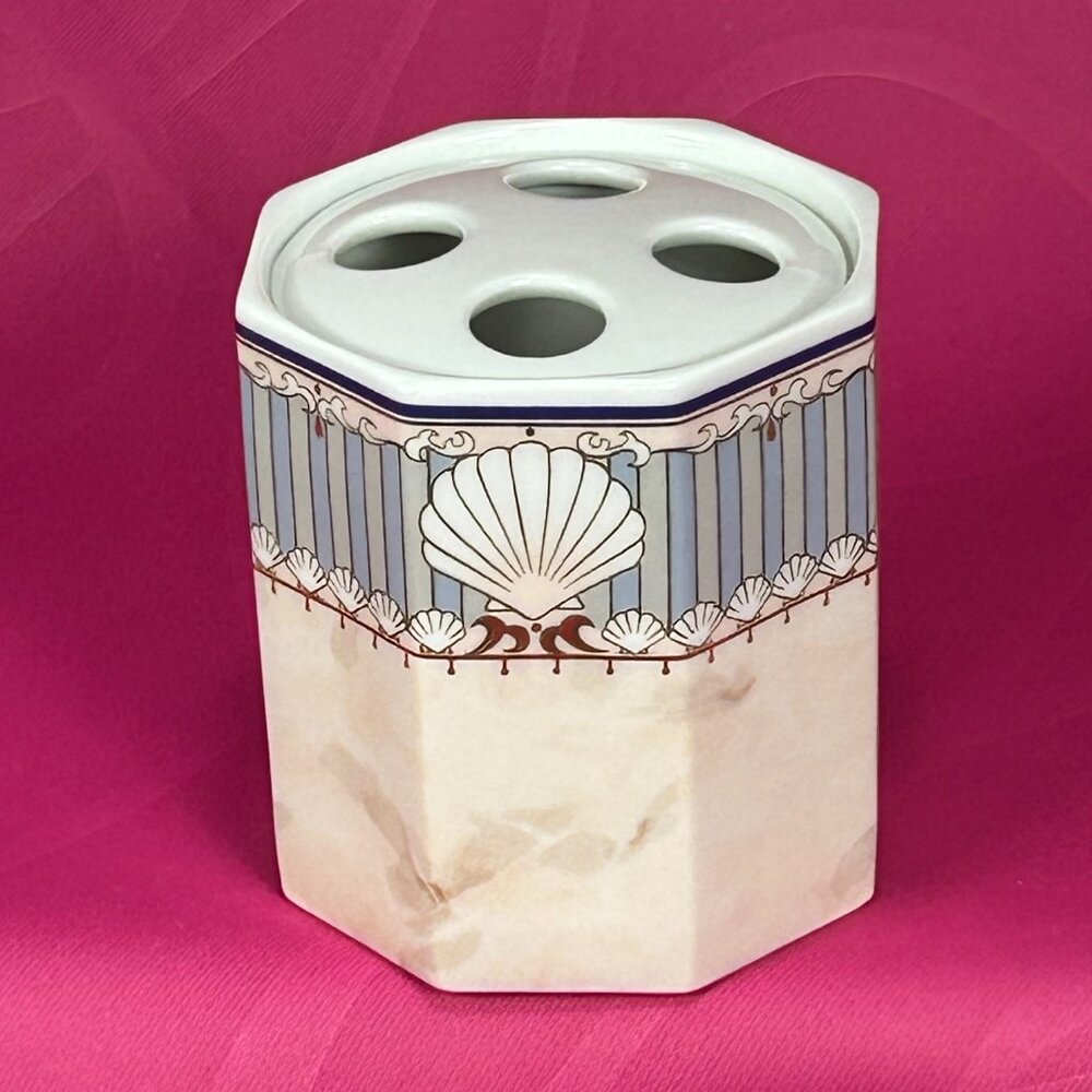 Andre Richard Japan St. Tropez porcelain tooth brush holder